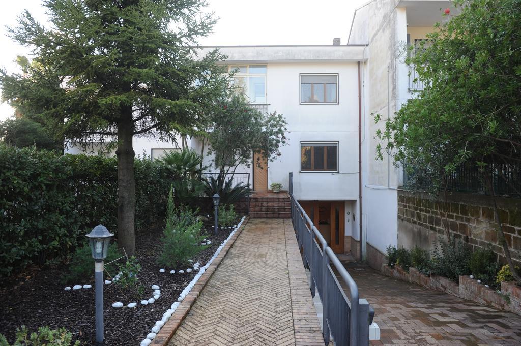 B&B Viale Delle Colline サレルノ エクステリア 写真