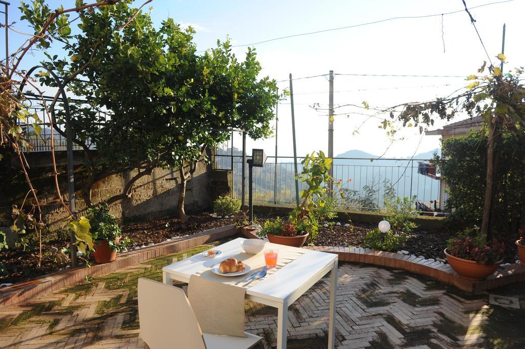 B&B Viale Delle Colline サレルノ エクステリア 写真