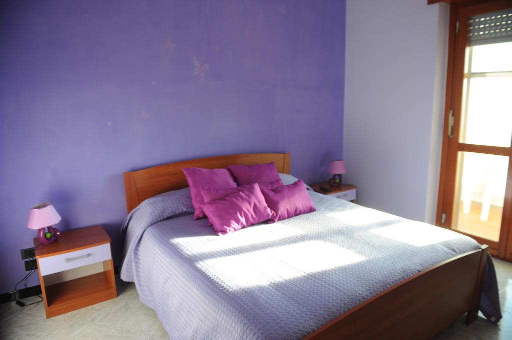 B&B Viale Delle Colline サレルノ 部屋 写真